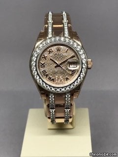 Buy Replica Rolex Lady-Datejust Pearlmaster, 260 diamonds on bezel and bracelet, dial with 11 diamonds on VI